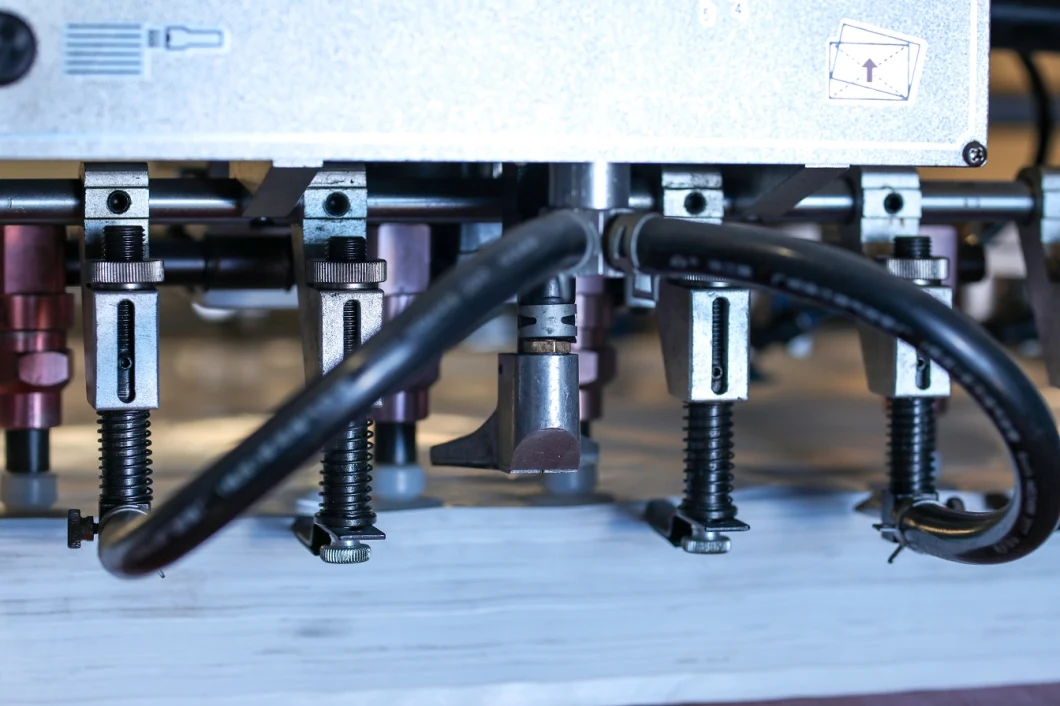 Máquina de grabación en relieve micro Yw-102f