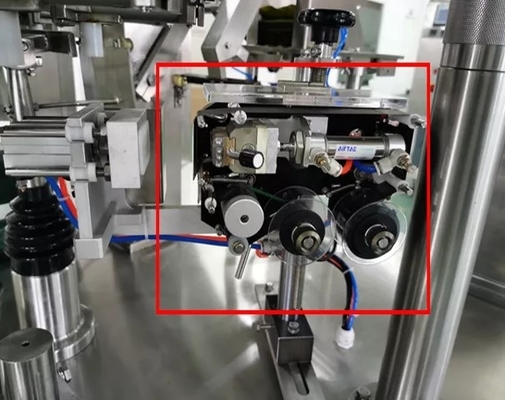 Relleno rotatorio del nitrógeno de la microonda de la empaquetadora de lacre de la bolsa de papel de la bolsa de las palomitas 2000kg