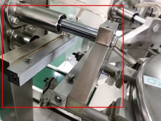 Relleno rotatorio del nitrógeno de la microonda de la empaquetadora de lacre de la bolsa de papel de la bolsa de las palomitas 2000kg