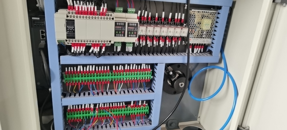 Poder 800m m de la máquina 4.0KW el cortar de hoja que raja Rewinder con la pantalla táctil del PLC