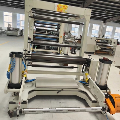 Máquina que raja completamente automática serva tres para la velocidad del papel 45-450g