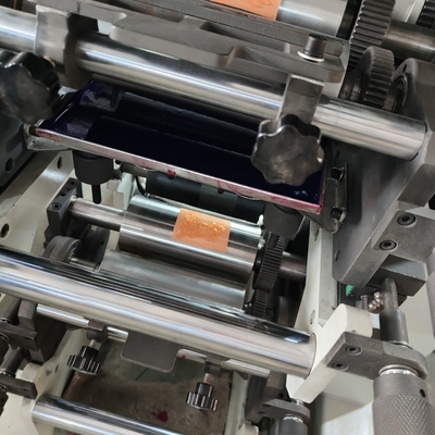 250 mm longitud 180 mm anchura máquina de impresión de alta velocidad flexo 5-60 m / min velocidad 0,15 mm precisión