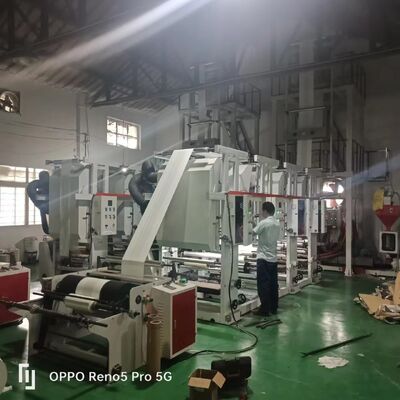 Diámetro del tornillo 55mm 2 o 65mm 2mm máquina extrusora de película potencia total 11-21kw capacidad de extrusión 100 a 500 kg h para la extrusión de película de plástico