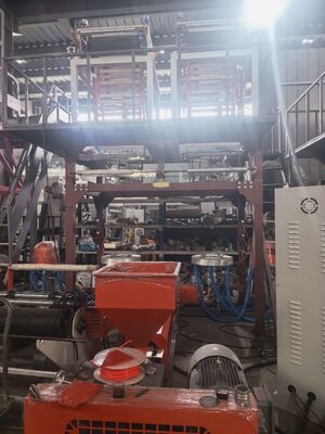 espesor de película 0,004 a 0,1 mm sistema de extrusión de película flexible que incorpora una capacidad de extrusión de 100 a 500 kg por hora para líneas de producción de películas