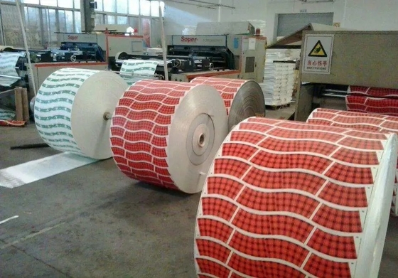 Tela no tejida del bolso de la máquina del PVC del periódico que lamina