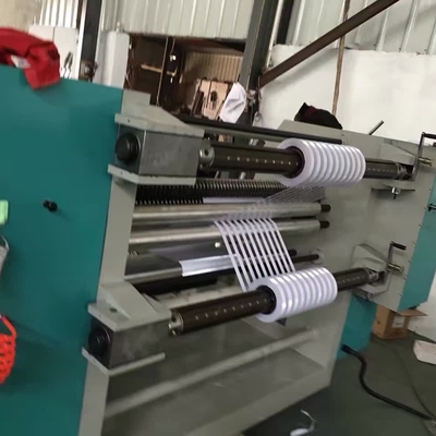 El PE laminó la película que rajaba el papel de aluminio de la máquina de Rewinder 120m/Min
