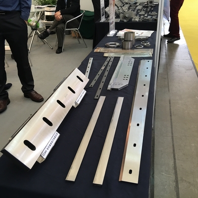 Cuchillas para corte de metales 3.7KW del rollo del papel de máquina de Rewinder que rajan